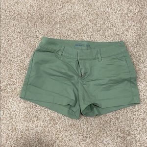 Olive green mid rise shorts